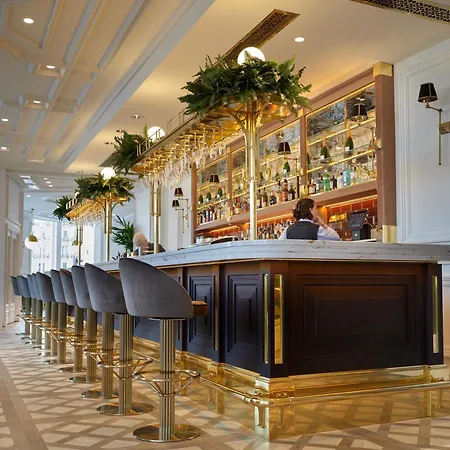 De Londres Y De Inglaterra מלון 4*