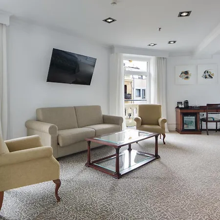 De Londres Y De Inglaterra מלון