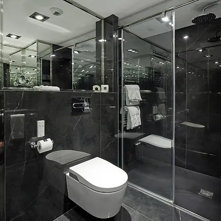 De Londres Y De Inglaterra Hotel 4*