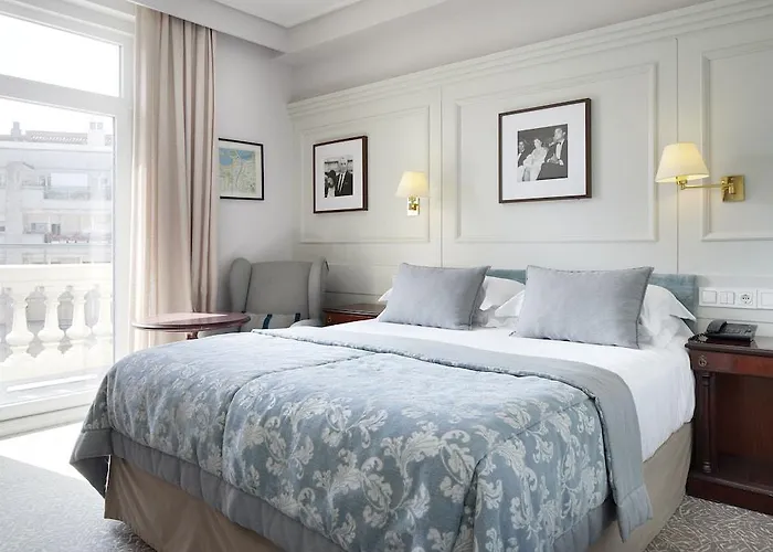 De Londres Y De Inglaterra Сан-Себастьян