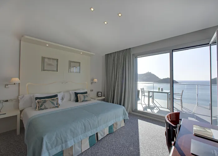 De Londres Y De Inglaterra סן סבסטיאן