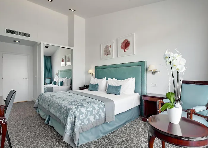 Отель De Londres Y De Inglaterra Сан-Себастьян