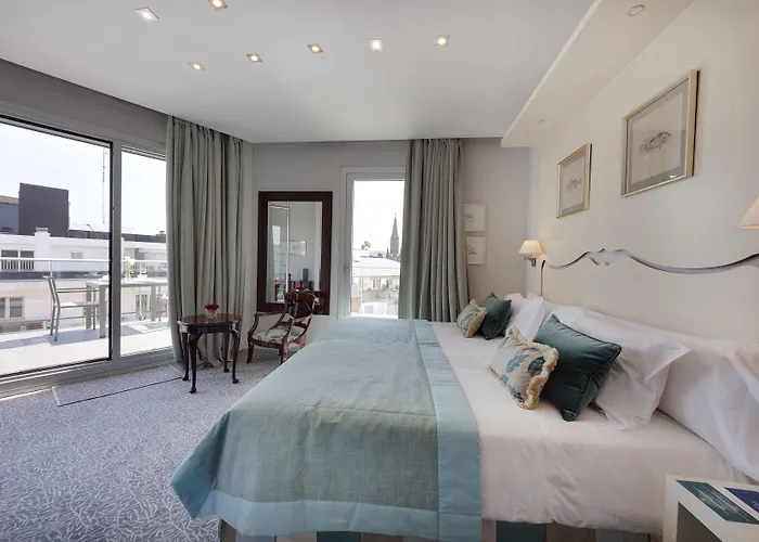 De Londres Y De Inglaterra Отель 4*