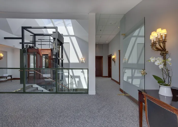 De Londres Y De Inglaterra מלון