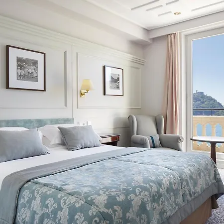 فندق دي لوندريس يي دي إنغلاترا 4*