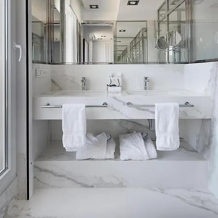 دي لوندريس يي دي إنغلاترا 4* سان سيباستيان