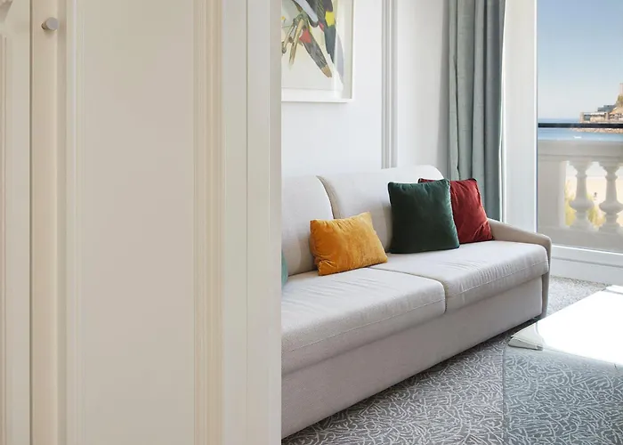 Hotell De Londres Y De Inglaterra 4*